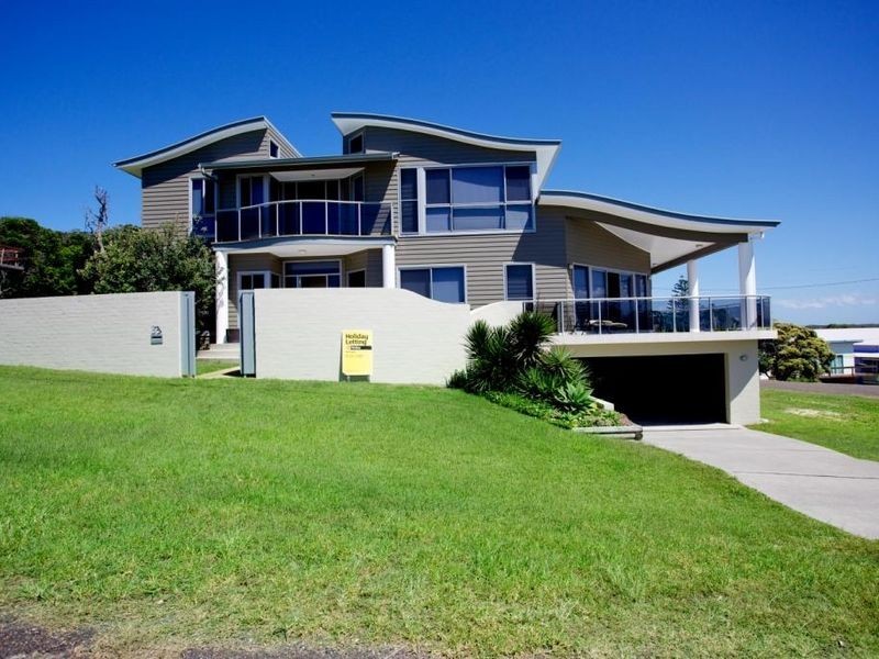 33 Pacific Drive, Crowdy Head NSW 2427