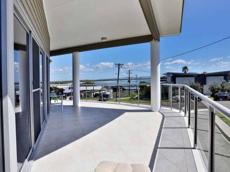 33 Pacific Drive, Crowdy Head NSW 2427