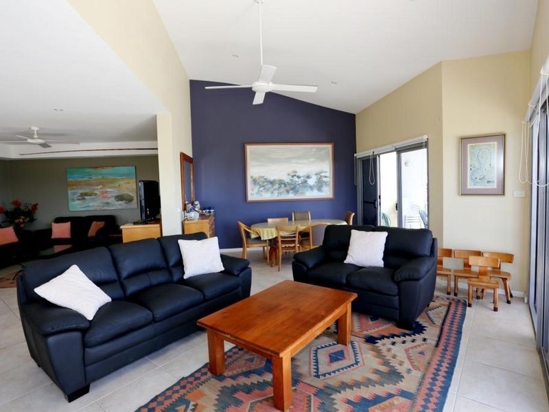 33 Pacific Drive, Crowdy Head NSW 2427