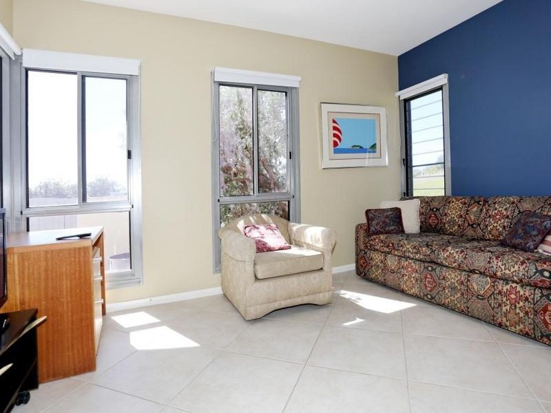 33 Pacific Drive, Crowdy Head NSW 2427