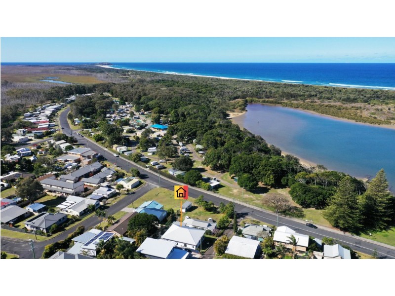 3 Church Street, Harrington NSW 2427