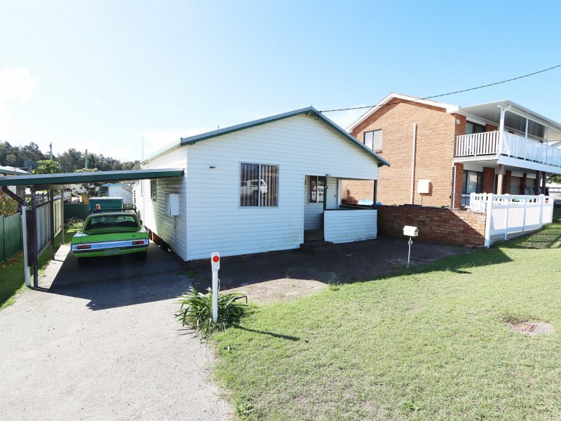 11 Muir Street, Harrington NSW 2427
