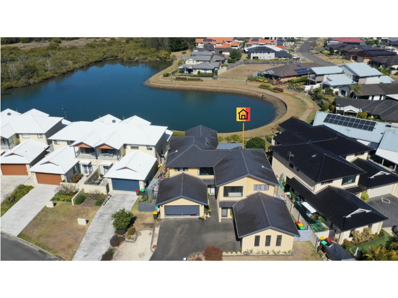 2/1 Ulmarra Close, Harrington NSW 2427