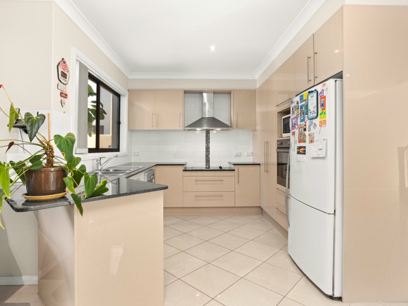 2/1 Ulmarra Close, Harrington NSW 2427