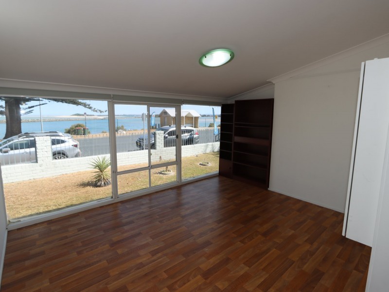 13 Beach Street, Harrington NSW 2427