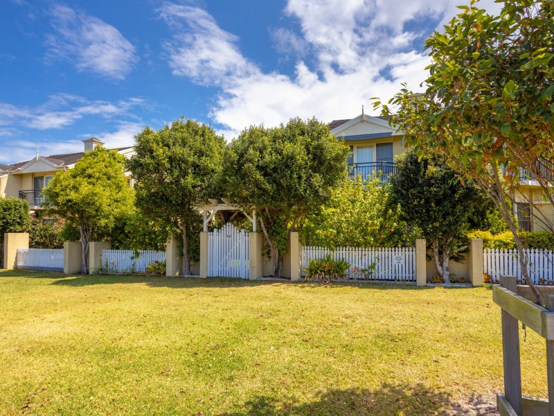 22 Brunswick Place, Harrington NSW 2427
