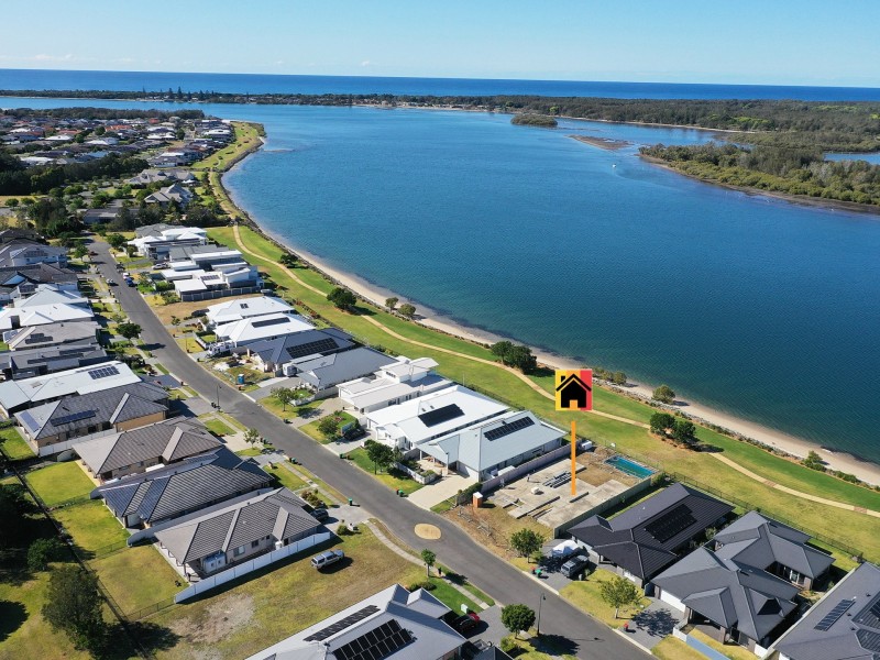 77 Pretoria Parade, Harrington NSW 2427