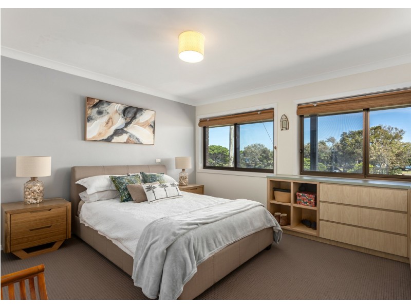 16 Stewart Close, Crowdy Head NSW 2427