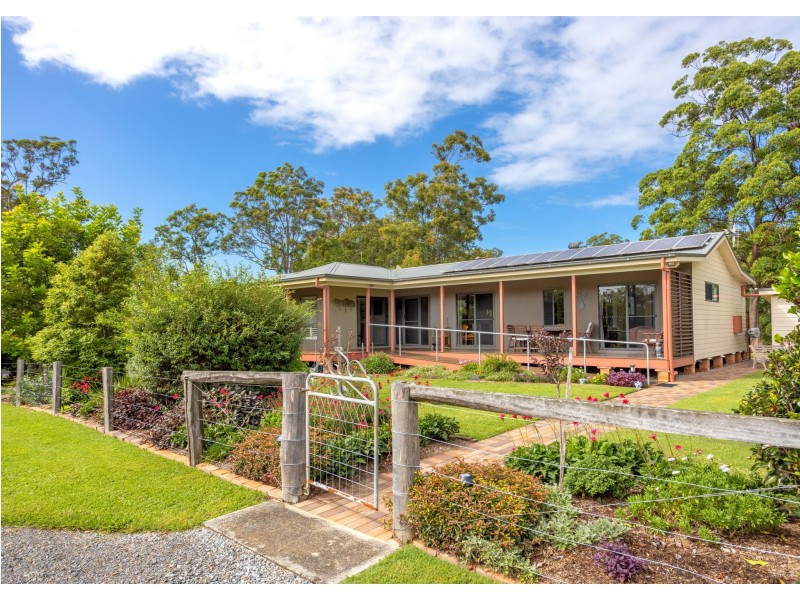 90 Springhill Road, Coopernook NSW 2426