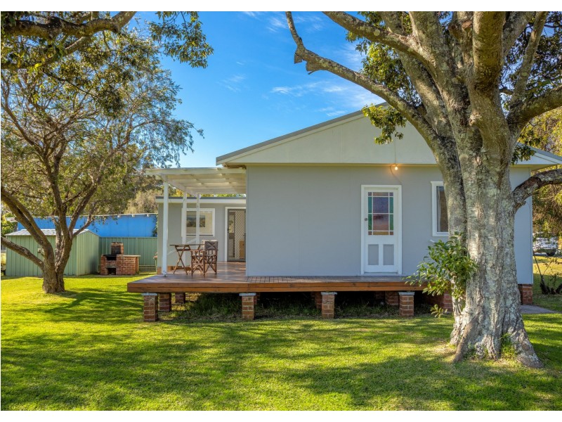 19 Crowdy Street, Harrington NSW 2427