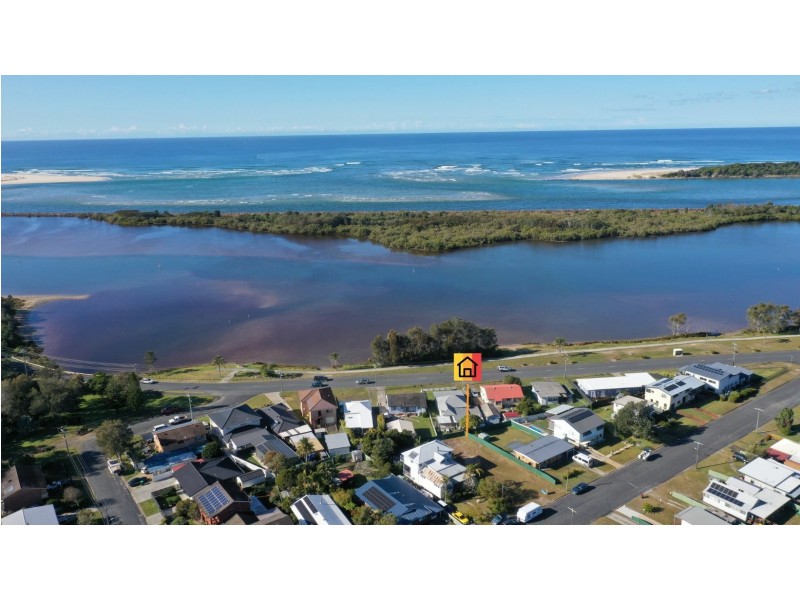 13 Glacken Street, Harrington NSW 2427