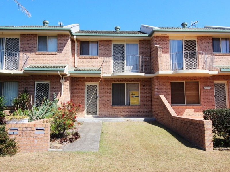 2/6-8 Muir Street, Harrington NSW 2427