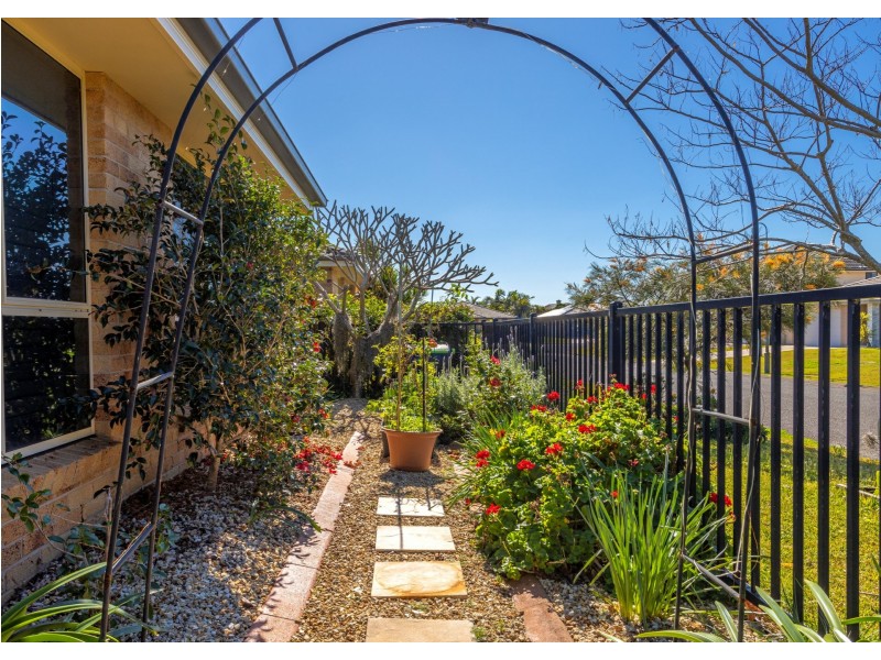 1/1 Florrie Ellison Street, Harrington NSW 2427