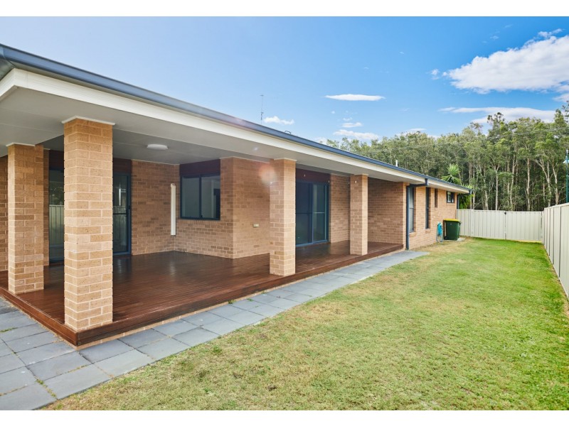 13 Tully Place, Harrington NSW 2427