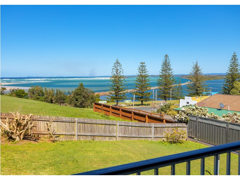 22 High Street, Harrington NSW 2427