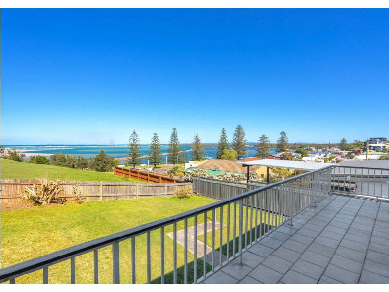 22 High Street, Harrington NSW 2427