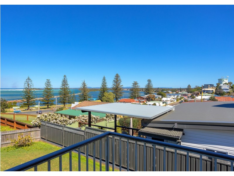 22 High Street, Harrington NSW 2427