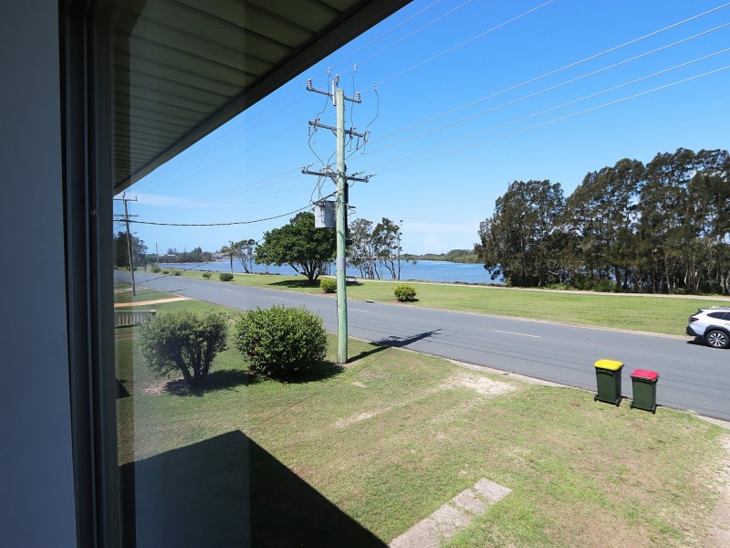 185 Beach Street, Harrington NSW 2427