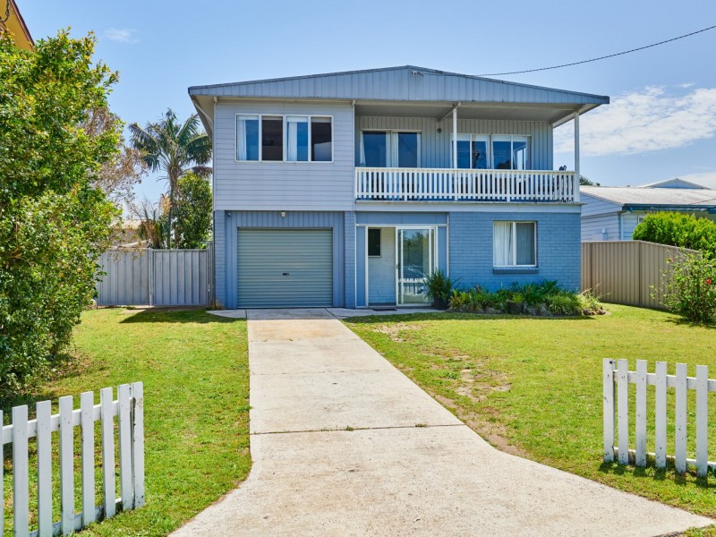 277 Beach Street, Harrington NSW 2427
