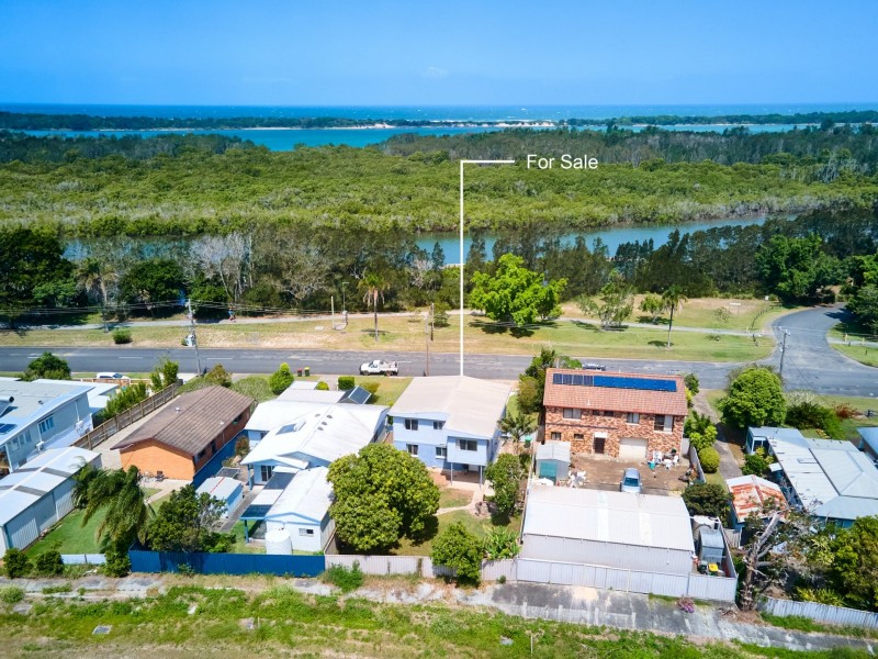 277 Beach Street, Harrington NSW 2427