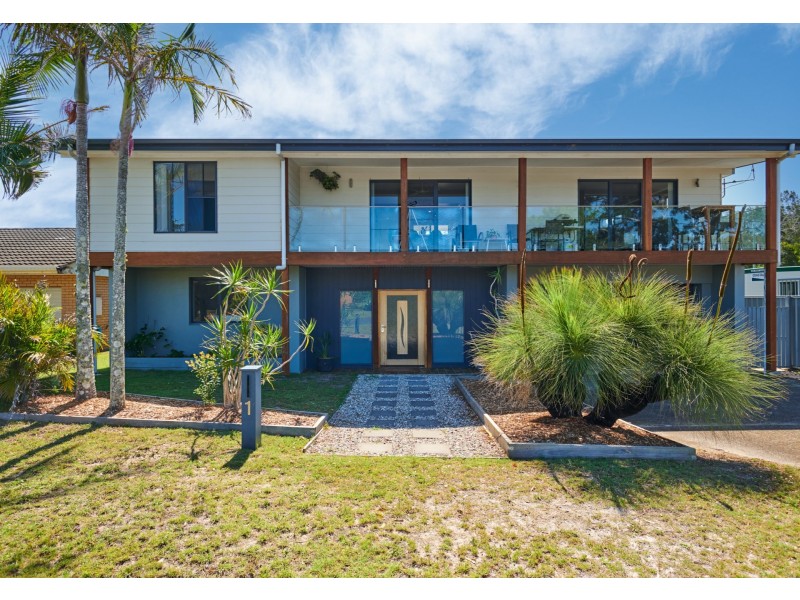 1 Bogangate Place, Harrington NSW 2427