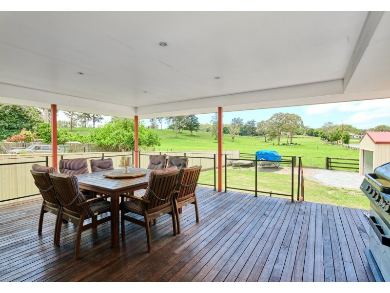 3 Bangalow Road, Coopernook NSW 2426