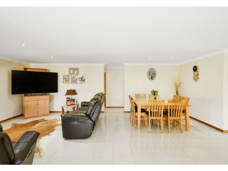 3 Bangalow Road, Coopernook NSW 2426