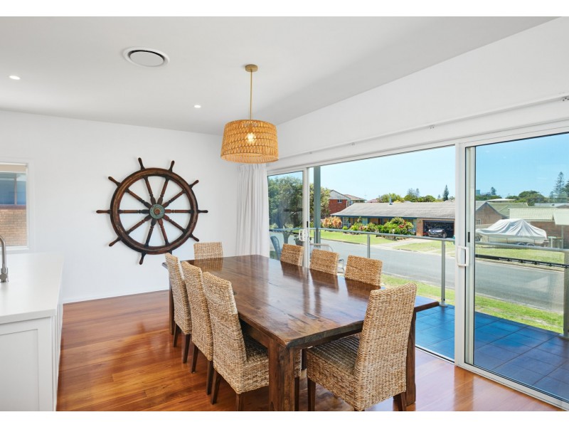 12 Minamurra Drive, Harrington NSW 2427