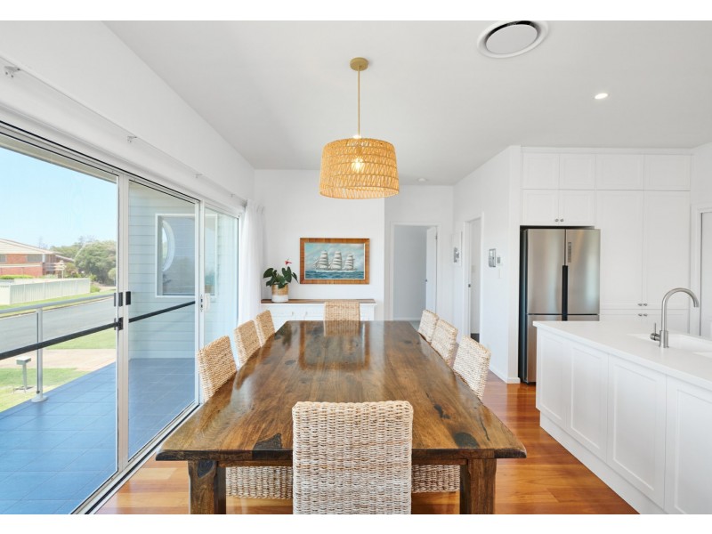 12 Minamurra Drive, Harrington NSW 2427