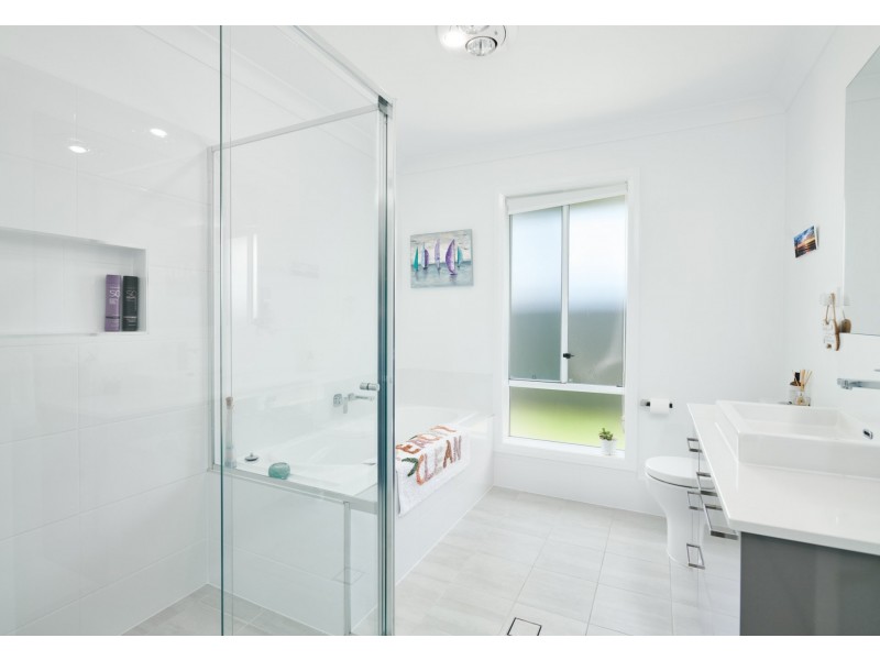 8 Rifleman Place, Harrington NSW 2427