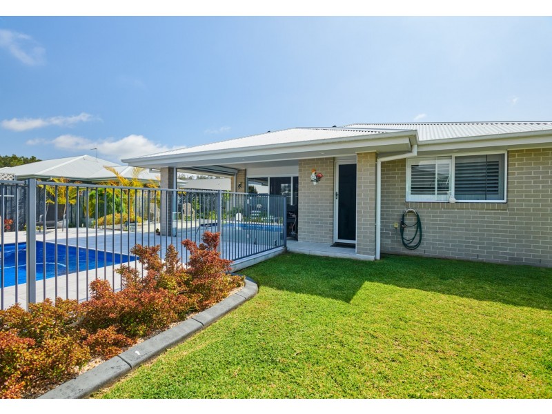 8 Rifleman Place, Harrington NSW 2427