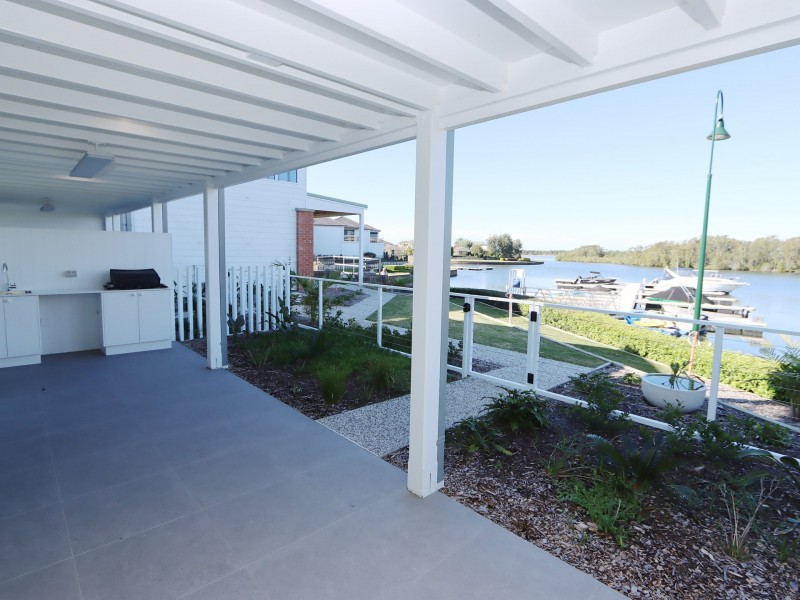 8/8-10 Electra Parade, Harrington NSW 2427