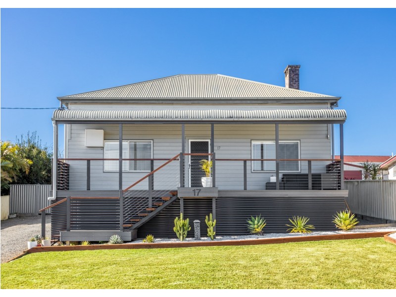 17 West Street, Coopernook NSW 2426
