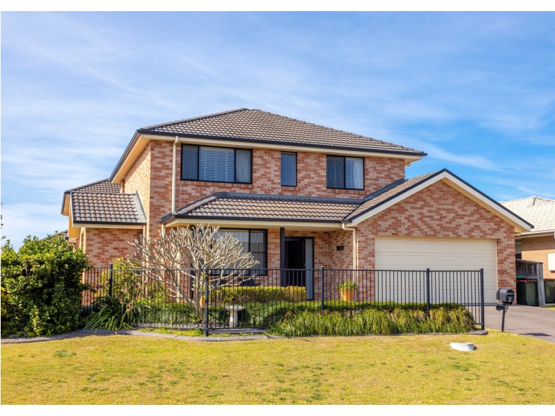 1/2 Fireking Place, Harrington NSW 2427