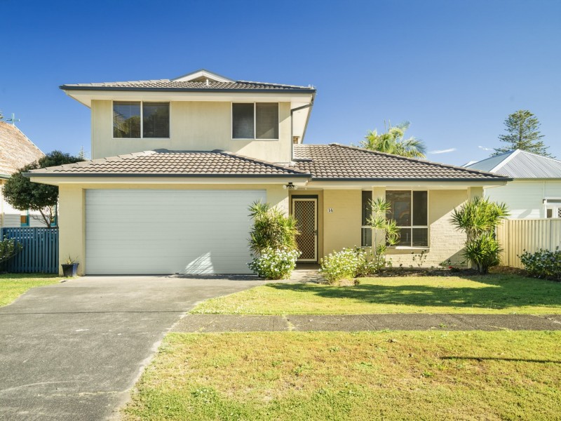 34 High Street, Harrington NSW 2427