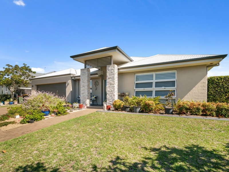 2 Rocklilly Street, Harrington NSW 2427
