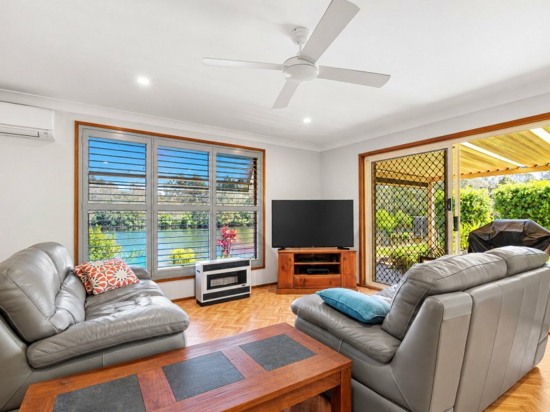 11 Shearwater Crescent, Harrington NSW 2427