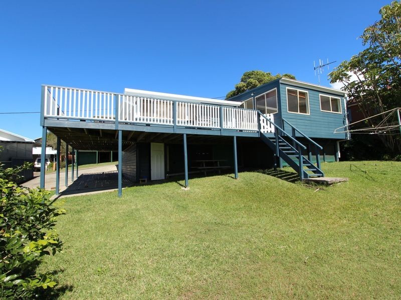 7 Church Street, Harrington NSW 2427