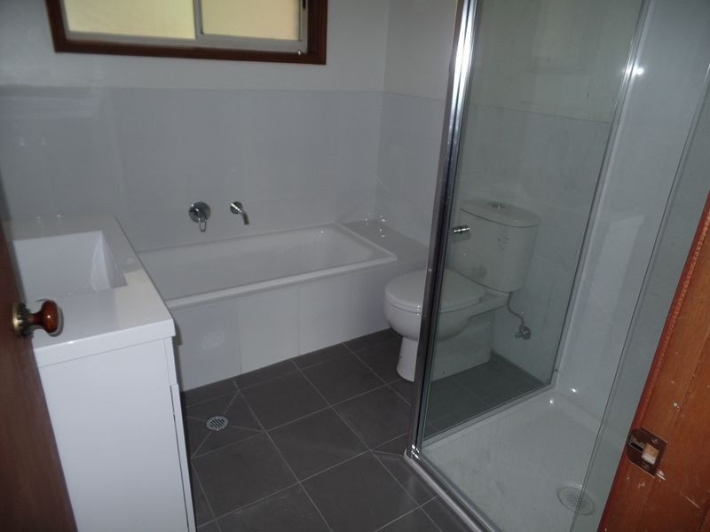 25 Coast Road, North Avoca NSW 2260