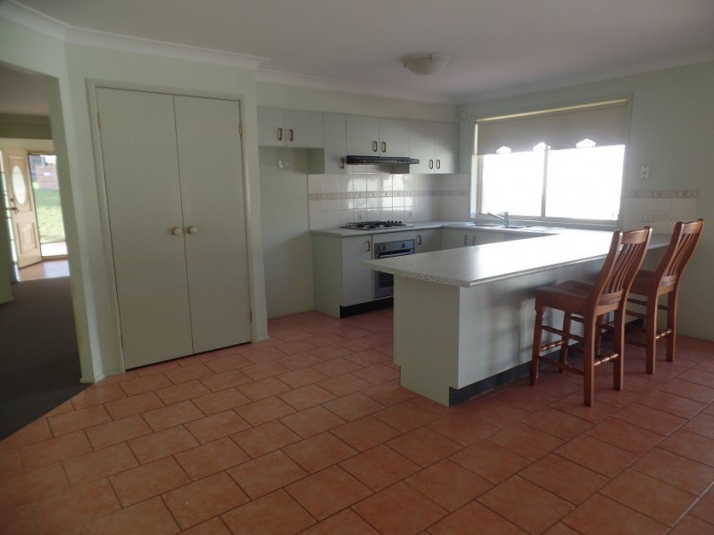 11 Bannister Drive, Erina NSW 2250