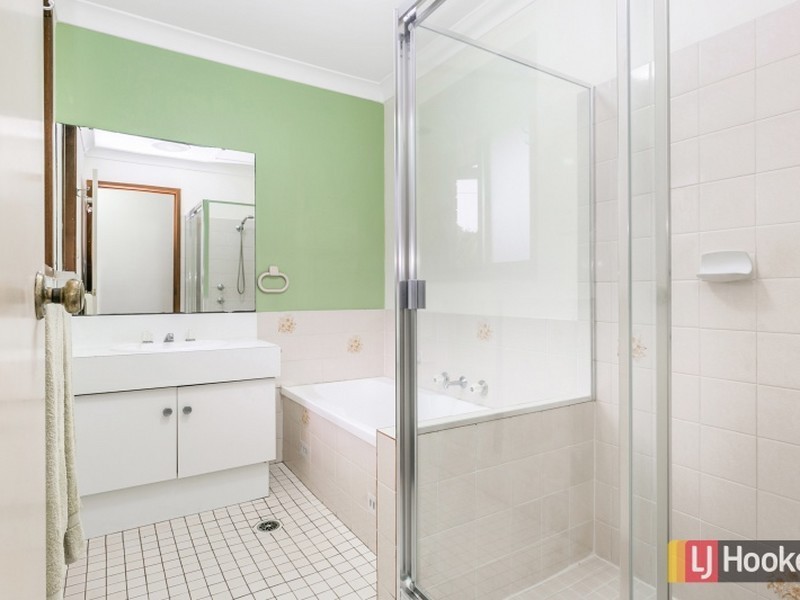 Unit 1/166 Albany Street, Point Frederick NSW 2250