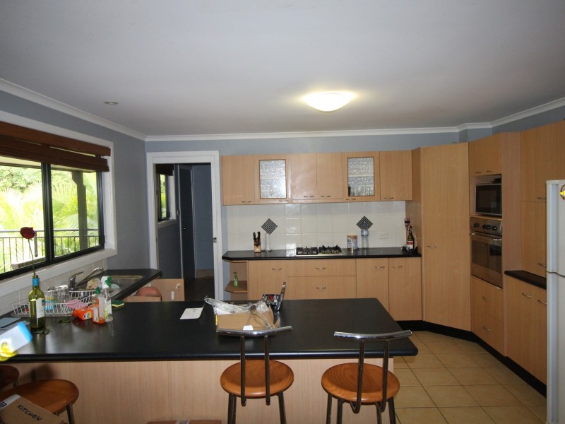 100 Ridgeway Road, Avoca Beach NSW 2251