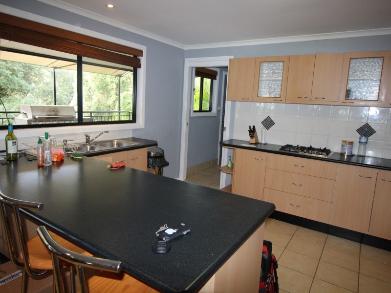100 Ridgeway Road, Avoca Beach NSW 2251