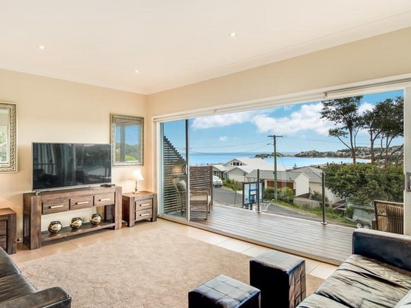 39 McGee Avenue, Wamberal NSW 2260