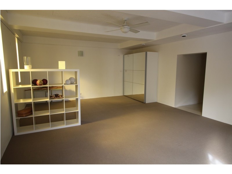 287 Avoca Drive, Green Point NSW 2251
