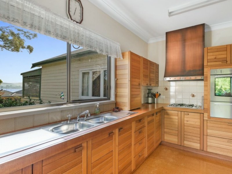 20 Edgewater Avenue, Green Point NSW 2251