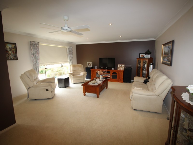 10 Poplar Close, Springfield NSW 2250