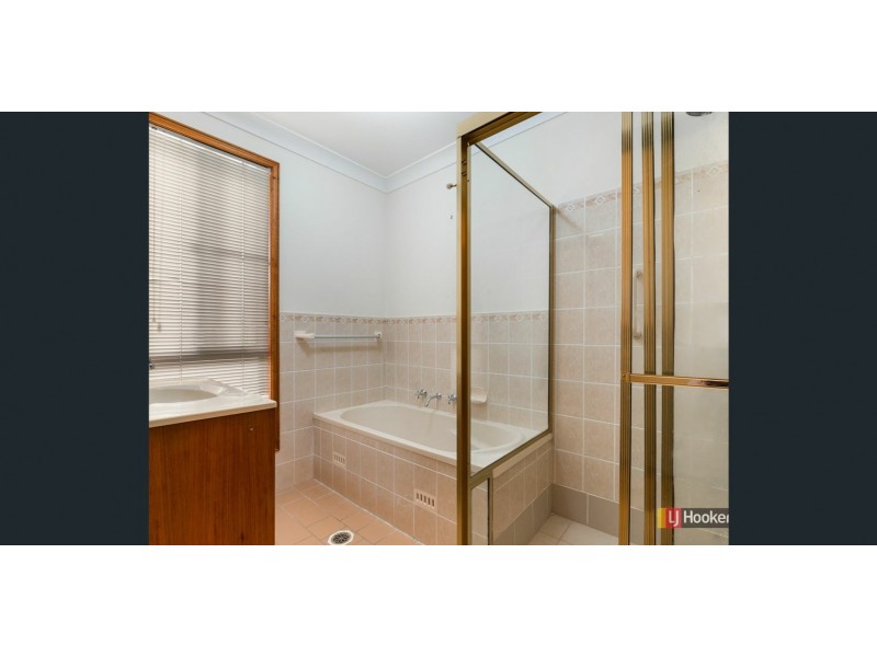 30 Beveridge Drive, Green Point NSW 2251