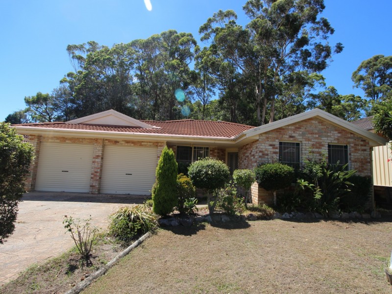 137 James Sea Drive, Green Point NSW 2251