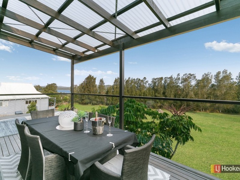 60 Broadwater Drive, Saratoga NSW 2251